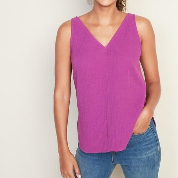 Old Navy Tops - Old Navy Textured-Weave V-Neck Sleeveless Top New